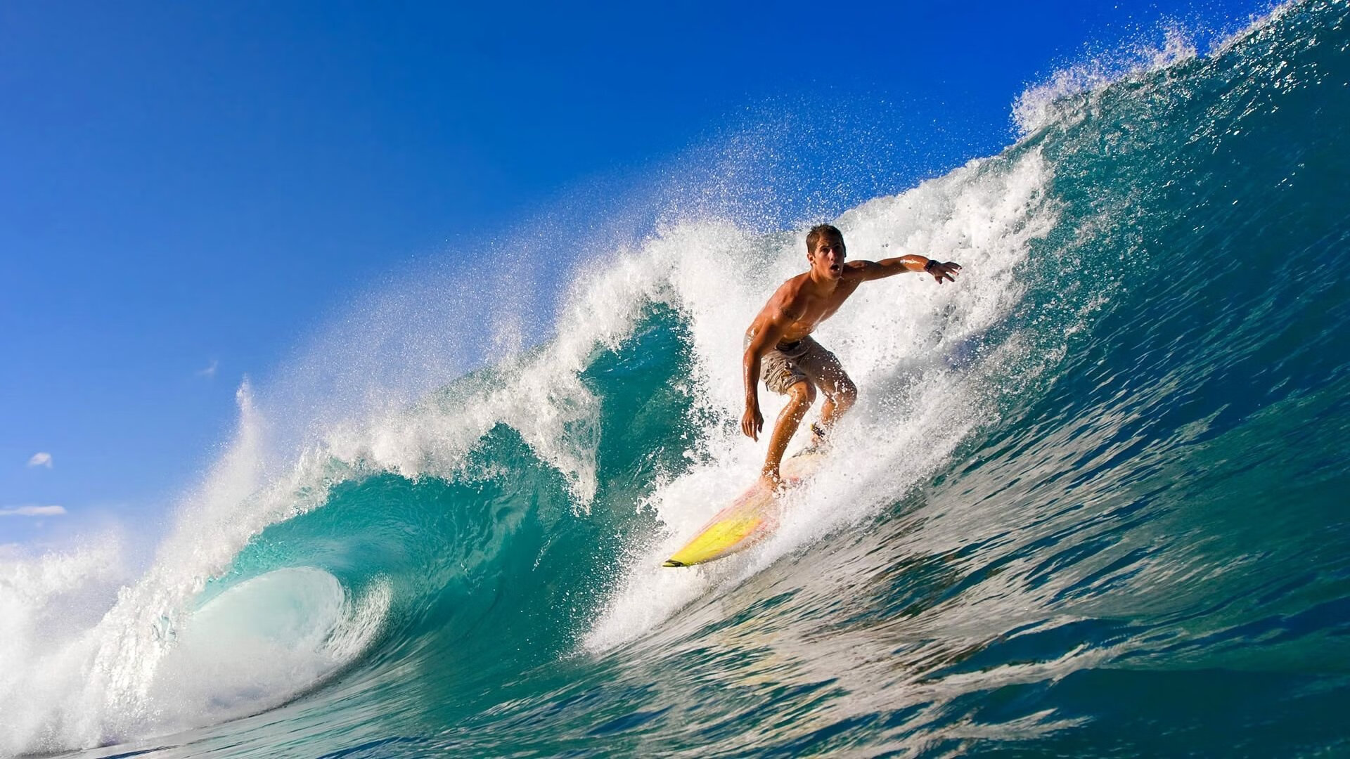 热火训练营现场气氛紧张队员全情投入，热火试训